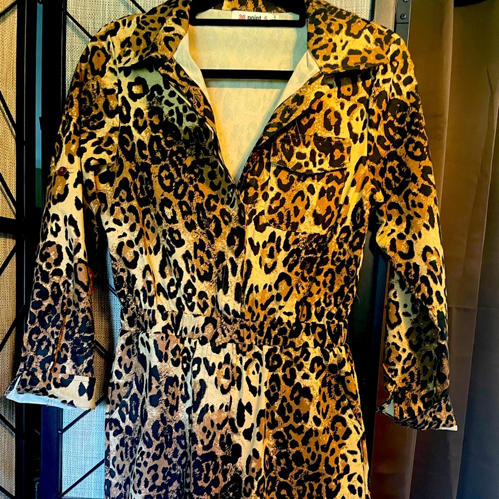 Small Leopard Print Long Sleeve Jumpsuit